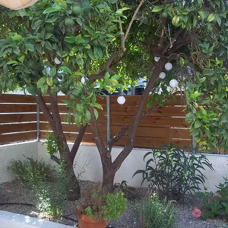 Apartment Dione *